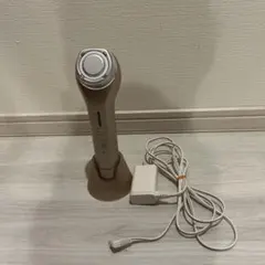 Panasonic 美顔器 シルバー 充電器付き - メルカリ