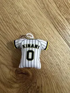非売品 阪神タイガース 木浪聖也 甲子園球場限定 ユニフォームキーホルダーのサムネイル