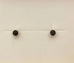 【新品】ジュエリーツツミ　TSUTSUMI 10金 K10YGカルセドニーピアス