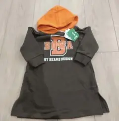 BEAMS DESIGN フード付きワンピース