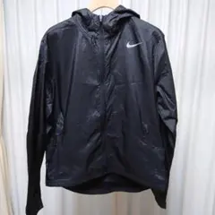 ナイキ　ランニングジャケット、Tシャツ　ノースフェイス　Tシャツ　3点セット