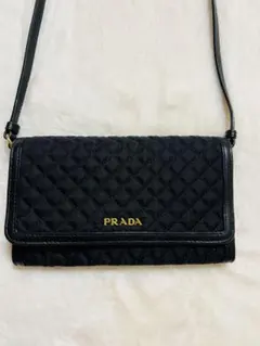 良品 PRADAキルティング ウォレットショルダー 長財布 ブラック ゴールド