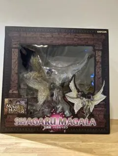 MONSTER HUNTER /シャガルマガラフィギュア箱付き