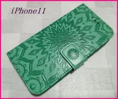 iPhone11 用 スマホケース 手帳型 浮彫エスニック柄 グリーン 緑色
