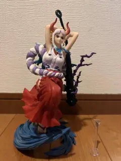 ワンピース　フィギュア8個セットまとめ売り 白髭　ニカ　ハンコック　ロー　ビビ ワンピース フィギュア8個セットまとめ売り 白髭 ニカ