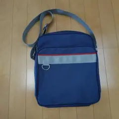 ネイビー ショルダーバッグ