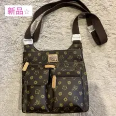 (新品)ショルダーバッグ　軽量ポケットたくさん
