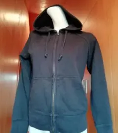 UNIQLOユニクロ　黒ブラックパーカー　Mサイズ