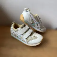 アシックススニーカー20cm スクスクすくすく　白　花柄　女の子SUKUSUKU