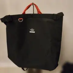 BEAMS DESIGN ビームス　INDESPENSABLE コラボ　リュックのサムネイル