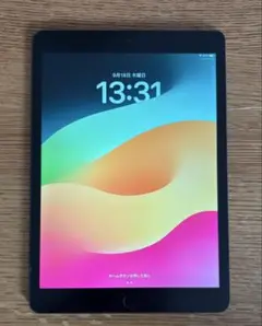 iPad スペースグレー 第7世代 Wi-Fiモデル　充電ケーブル付き