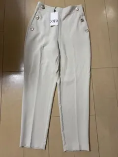 新品タグ付きZARA ハイウエストパンツS