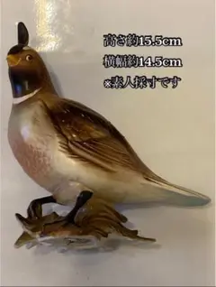 鳥の置物