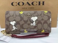 [新品未使用]COACH スヌーピー 長財布 ブラウンのサムネイル