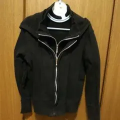 コムサパーカー最終お値下げ致しました。