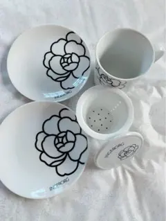 INGEBORG 【未使用】カメリア柄 プレート マグカップ 茶こし セットのサムネイル