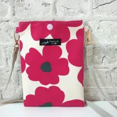 ハンドメイド　サコッシュ　北欧　大きな花柄　ラズベリーピンク（訳あり）