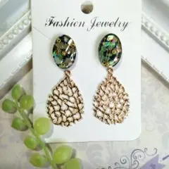 ファッションピアス/イヤリング ブラック ゴールド(ハンドメイド)