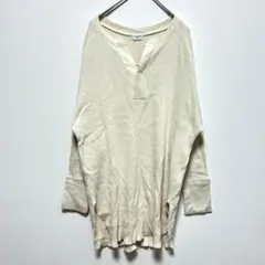 アーバンリサーチドアーズ　綿100%　カットソー　長袖　Vネック　白　スリット