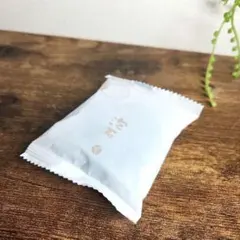 あきゅらいず 泡石 35g 洗顔石鹸のサムネイル