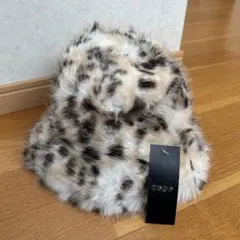 タグ付き　ファー　バケットバット