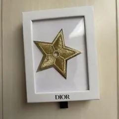 Dior ゴールド 星形ブローチ　ピンバッチ