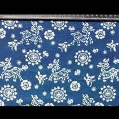 長さ72 × 36 cm 正藍染め綿布 鹿花蝶
