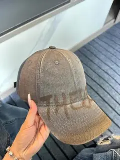 デニム風ベースボールキャップ ロゴ付き