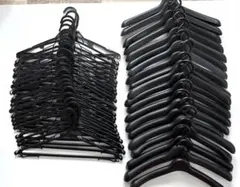 プラスチックハンガー　50本    まとめ売り