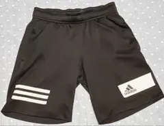 adidas ハーフパンツ ショートパンツ ブラック140サイズのサムネイル
