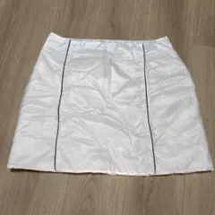 adidas ホワイト ダウンキルティングスカート