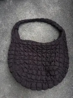 COS キルティングショルダーバッグ