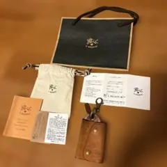 イルビゾンテ キーケース　ブラウン