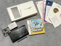 任天堂 ニンテンドーDS i 本体 + ゲームソフト　箱付き