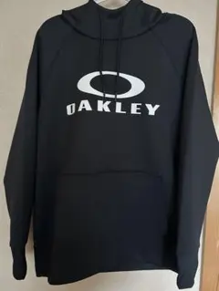 【新品】OAKLEY フード付きパーカー ブラックのサムネイル