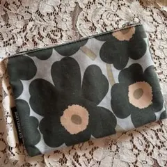marimekko マリメッコ ポーチ 花柄のサムネイル