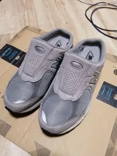 ミュール スニーカー