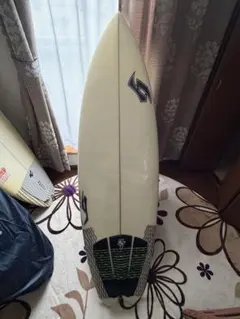 中古 インスパイア サーフボード 5'9 Barracuda ダイカイシェイプ