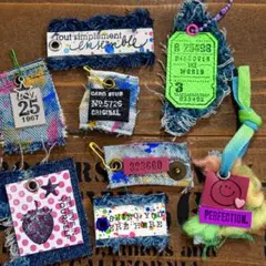 ビンテージ革タグ　レザータグ　ペイントカラフル　デニム付き　ハンドメイド素材