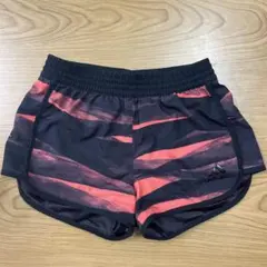 adidas ストライプ柄 ハーフパンツ 130