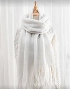 白マフラー　大きい　かわいい　ほぼ未使用