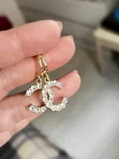 CCロゴ クリスタル装飾 ピアス(片耳用)