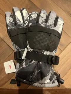 Item thumbnail for item 4351fb08-949a-41d2-917f-99817ef587a2