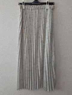 earth music&ecology ベージュ プリーツスカート