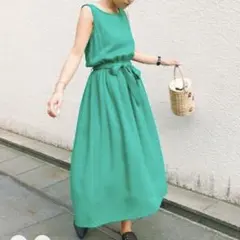 新品タグ付　UNRELISH ノースリーブワンピース グリーン系