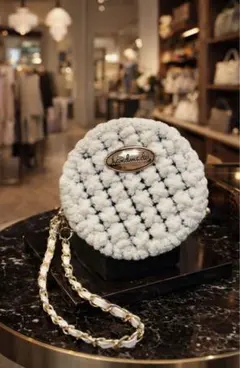 Item thumbnail for item cbf46cd8-6a69-4fc4-92c1-162085b363ad