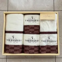 TRUSSARDI トラサルディ フェイスタオル ハンドタオル セットのサムネイル
