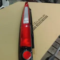 ムーブテールランプ