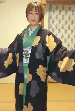 白*)様 正絹 花柄 羽織(取外し可羽織紐付き)