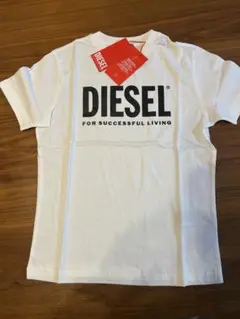 新品　ディーゼル　半袖Tシャツ　ロゴ　ホワイト　8y